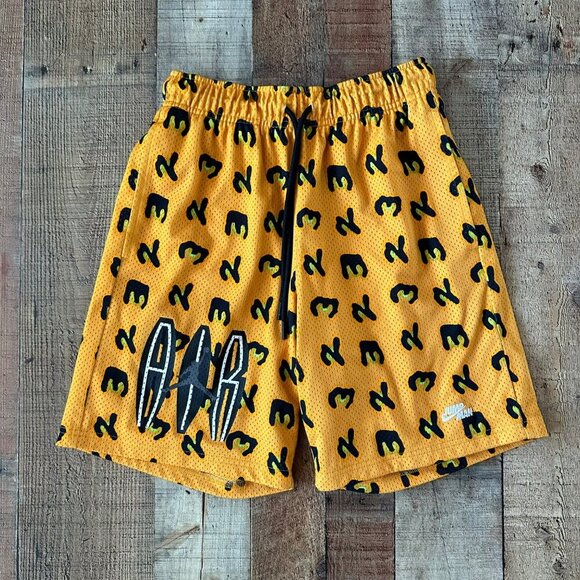 Air Jordan Brand Mens Size Small Yellow & Black Cheetah Animal Print Mesh Shorts - Picture 1 of 7